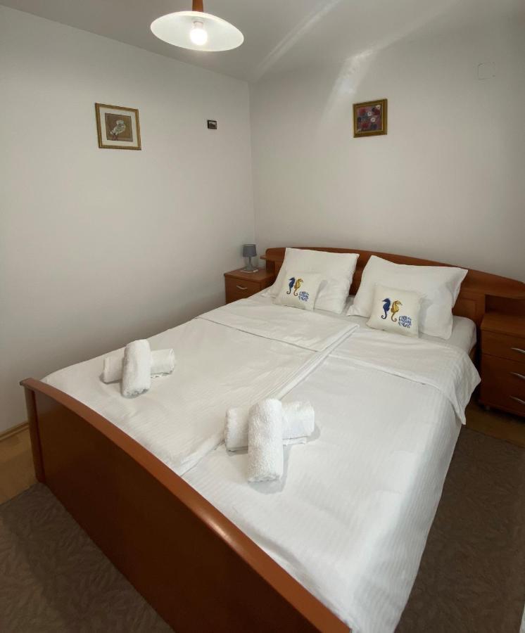 App Ratkovic Apartment โนวีวีโนดอลสกี ภายนอก รูปภาพ